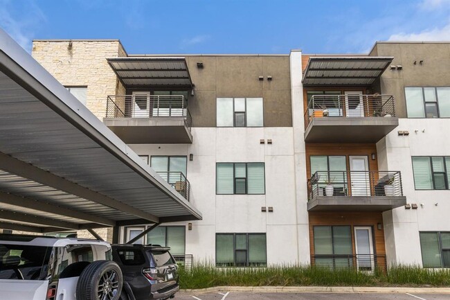 Building Photo - 207 W Johanna St