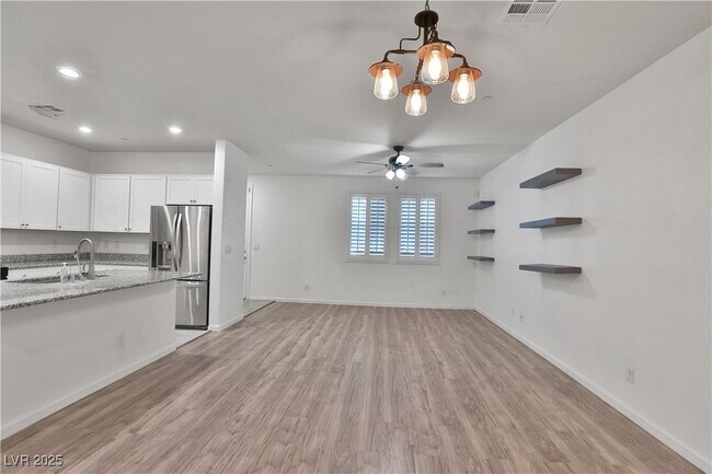 Building Photo - 3173 Arco Ave