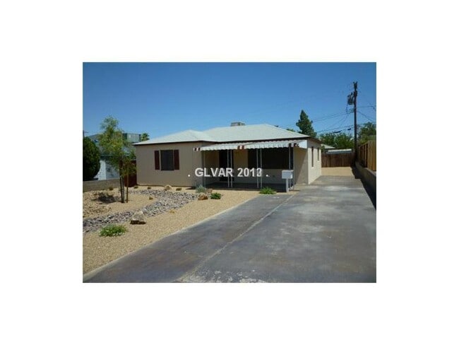 Building Photo - 414 Rutle