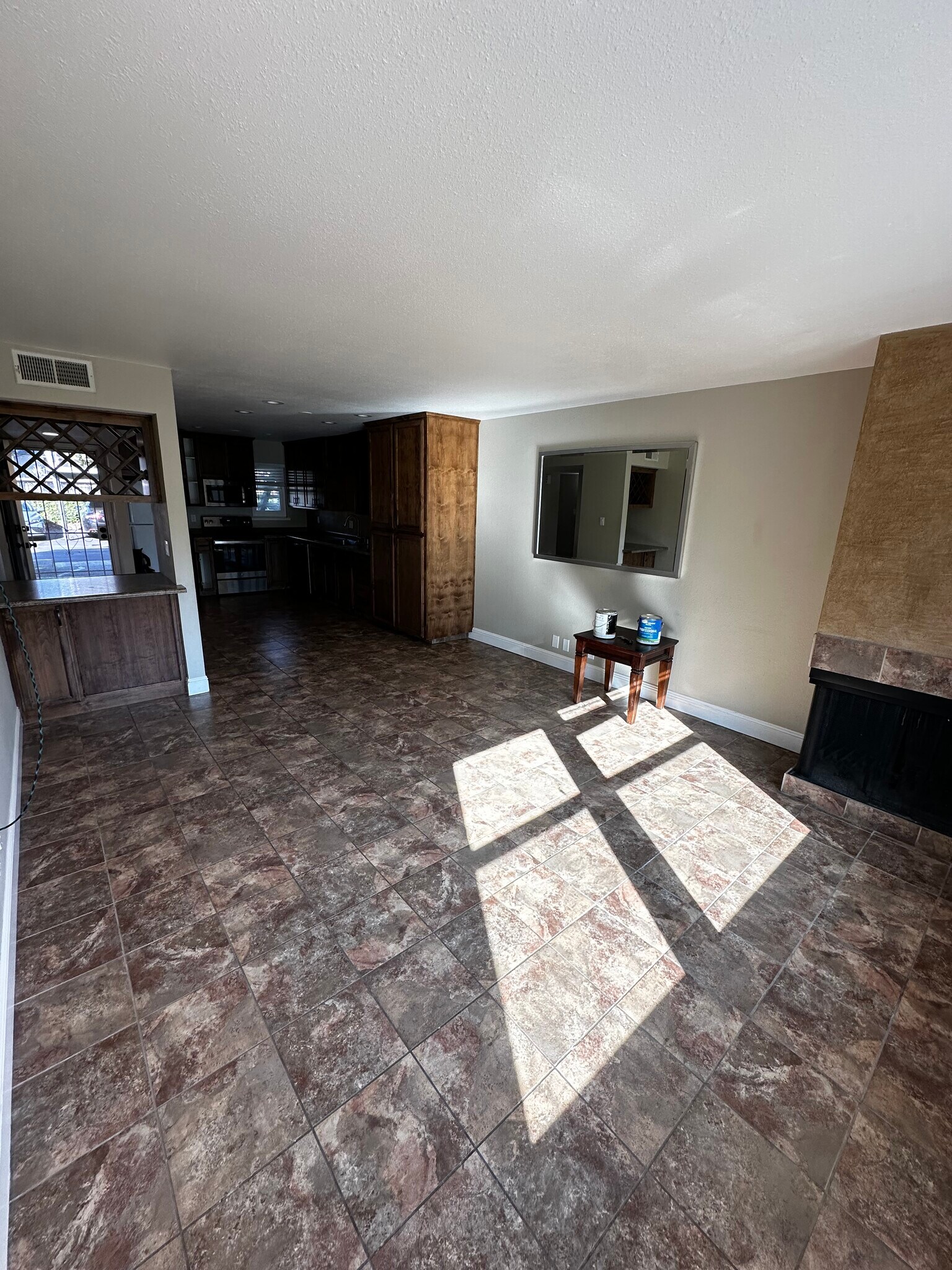 Building Photo - 3722 W Benjamin Holt Dr