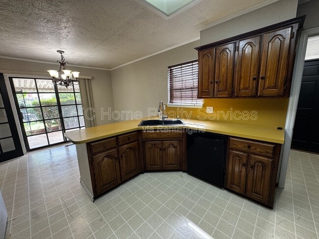 Building Photo - 6300 Brookside Dr