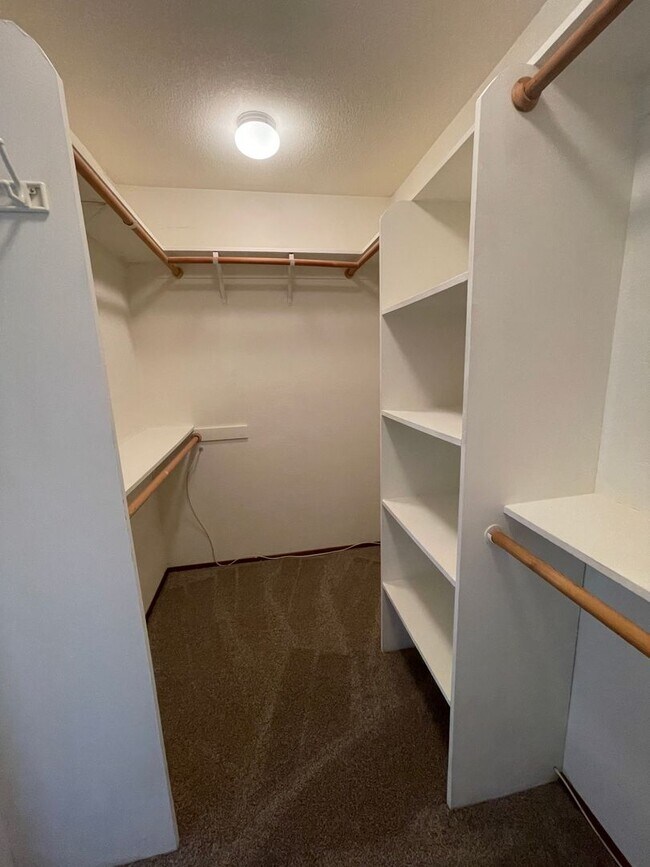 Building Photo - 16682 San Benito Dr
