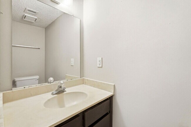 Building Photo - 3168 Windchase Blvd