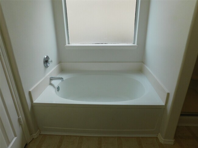 Building Photo - 19130 Yaupon Ranch Dr