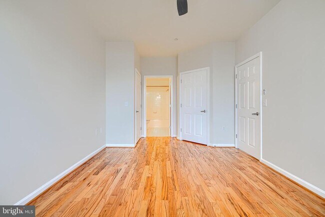 Building Photo - 23 Pierside Dr