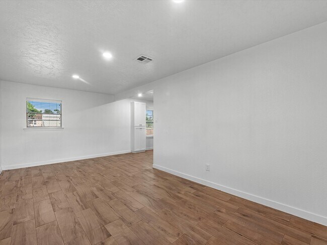 Building Photo - 12922 McNair St