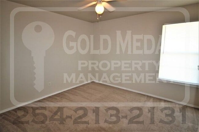 Building Photo - 3704 Malibu Ln