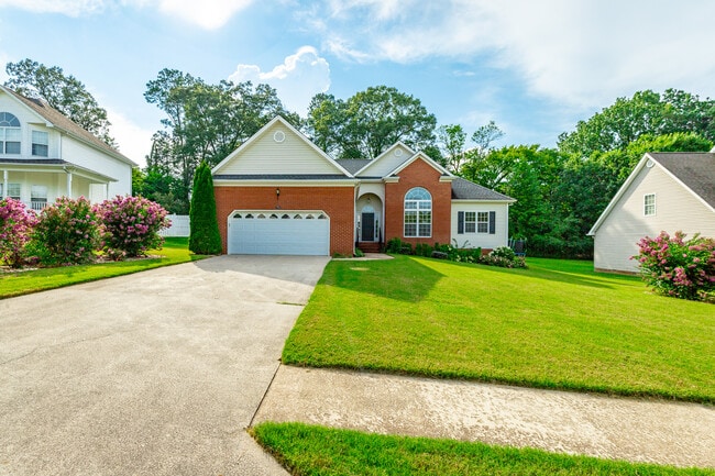 Building Photo - 7782 Prince Dr