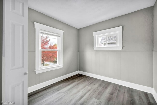 Building Photo - 2023 Robin St