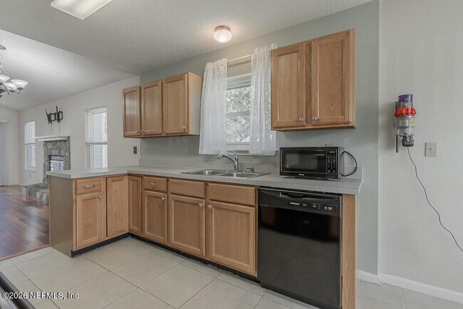 Building Photo - 2645 Cobblestone Forest Dr