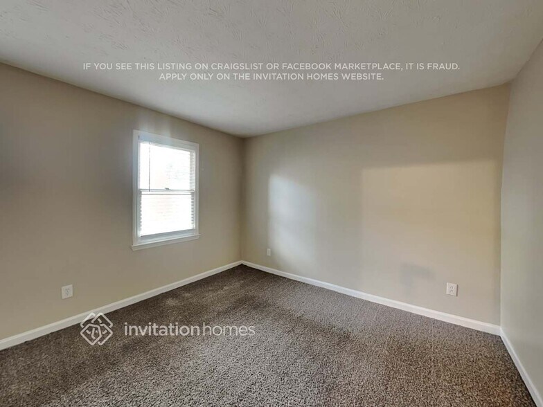Building Photo - 3156 Fescue Cir