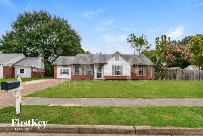 Primary Photo - 5923 Willow Springs Dr