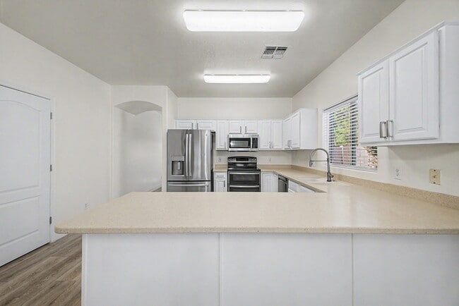 Building Photo - 3533 E Joseph Way