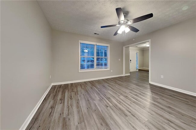 Building Photo - 1210 Webb Farm Ln