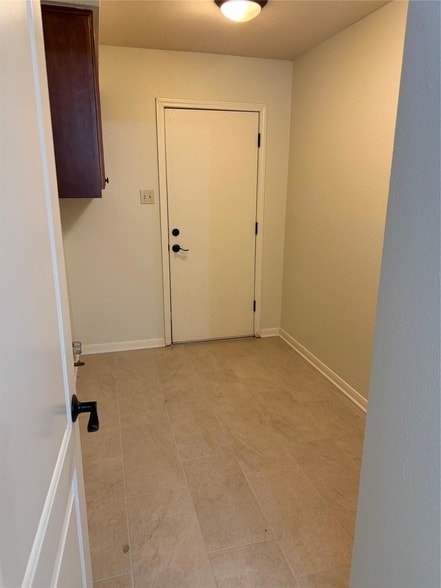 Building Photo - 11810 Rain Forest Cove