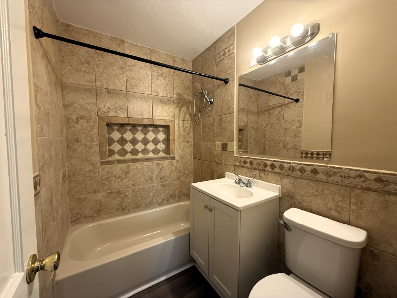 Building Photo - 1721 S Volutsia Ave