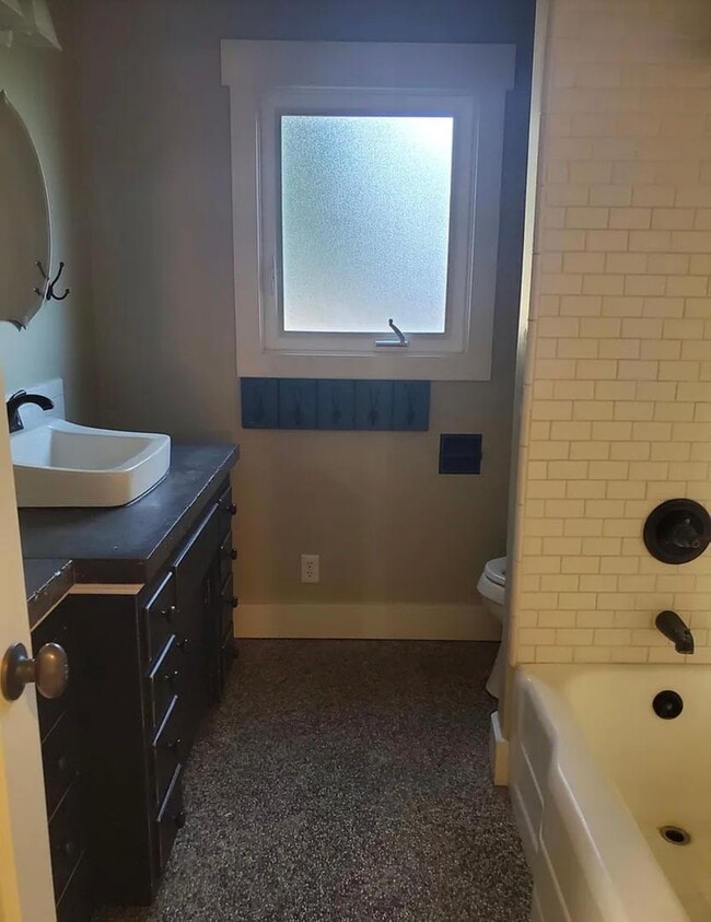 Building Photo - Charming 3-Bed, 2-Bath Home with Oversized...