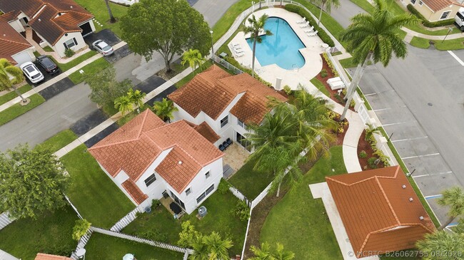 Building Photo - 1115 SW 180th Terrace