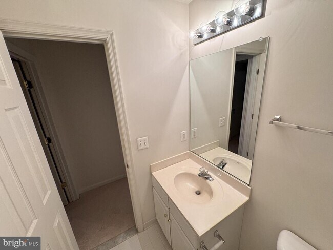 Building Photo - A rare opportunity to experience spacious, sophisticated living in a premier location.