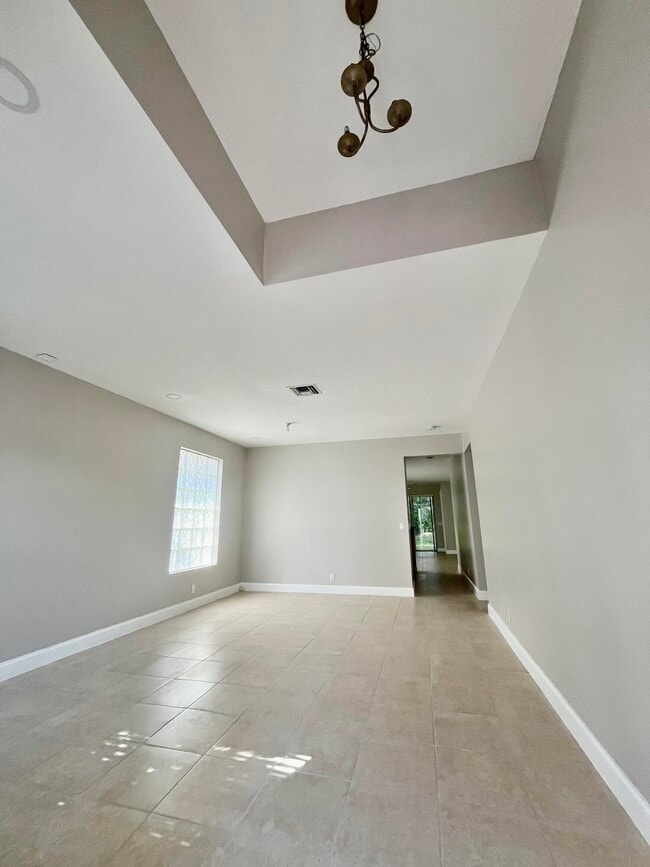 Building Photo - 325 Mulberry Grove Rd