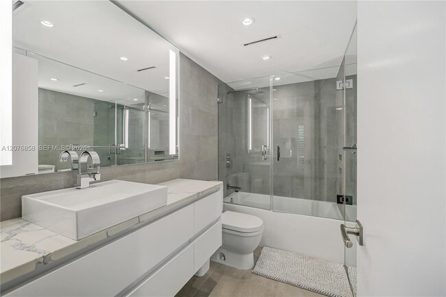 Building Photo - 4775 SW 85th St