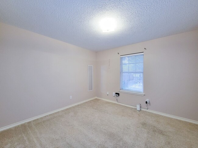 Building Photo - Welcome to your next home in the heart of Downtown Cleveland, Texas! This inviting 3-bedroom, 2-b...