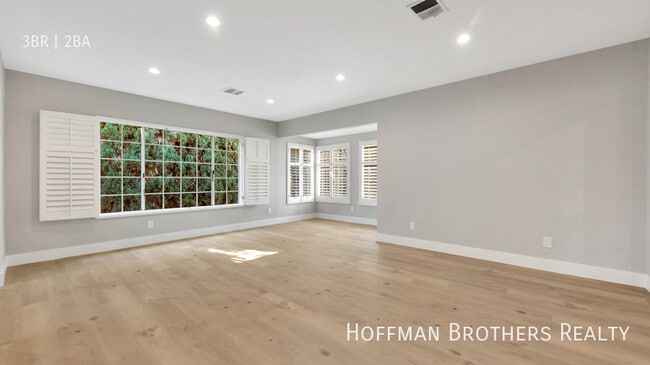Building Photo - 646 Hauser Blvd