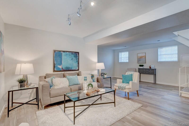 Building Photo - 2065 S Ivory St