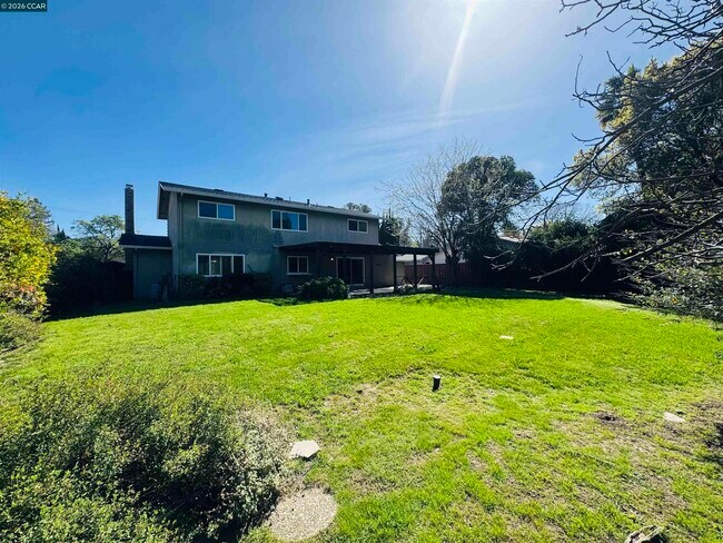 Building Photo - 103 Castle Rock Rd