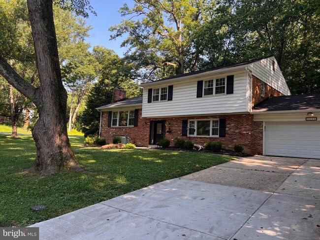 Primary Photo - 9104 Hamilton Dr