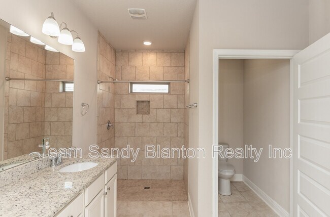 Building Photo - 7584 Burnside Lp