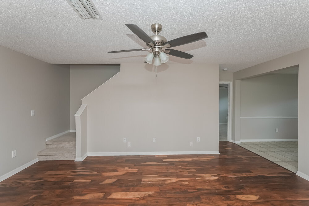 Building Photo - 6637 Summer Haven Dr