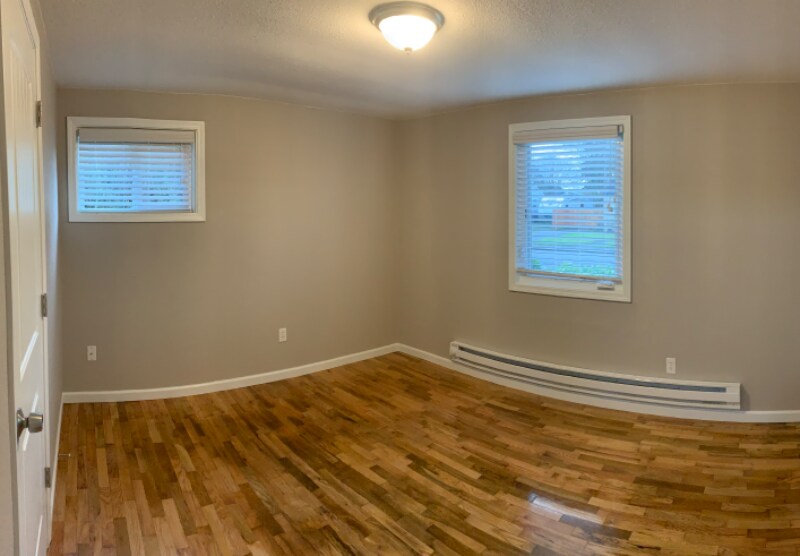 Building Photo - 1021 S Meyers St