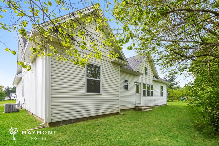 Building Photo - 402 Foxridge Ct