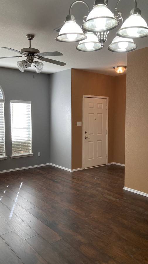 Building Photo - 3705 Cattlebaron Dr