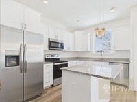 Building Photo - ½ OFF Your First Month’s Rent - Beautiful Townhome in Waynesboro!