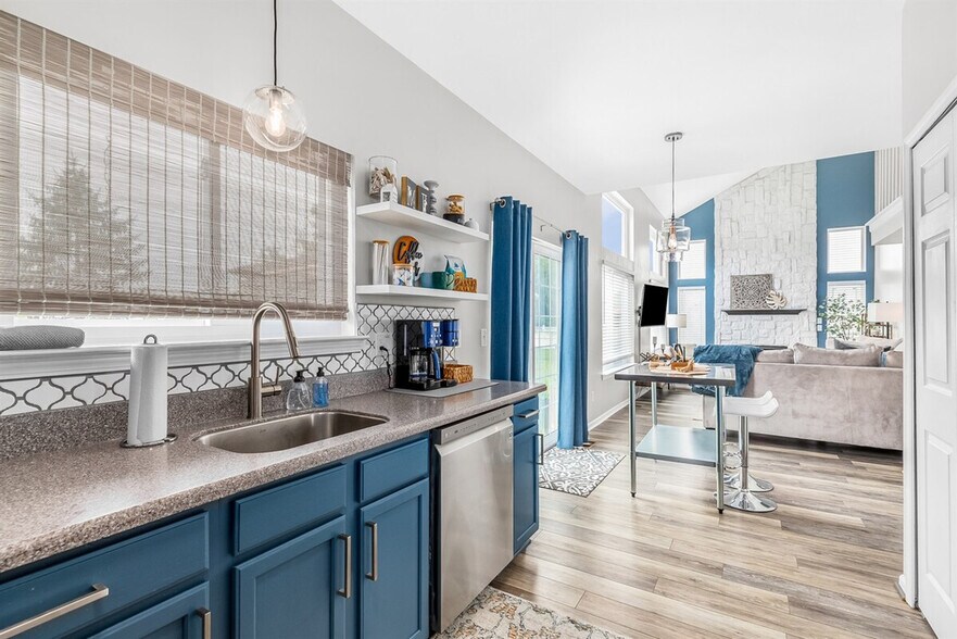 Building Photo - 51897 Huntley Ave