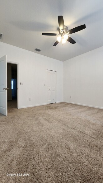 Building Photo - 3364 NW 10th Ave