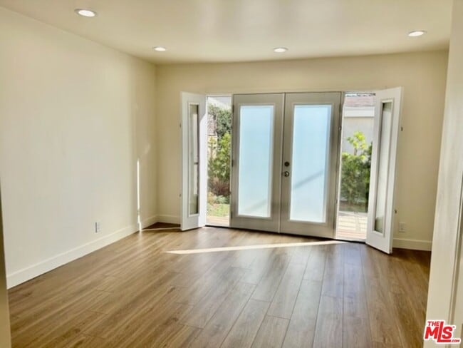 Building Photo - 12520 Stanwood Pl