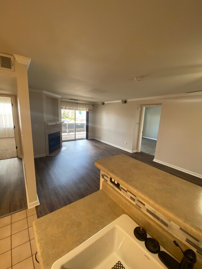 Building Photo - 12338 W Dorado Pl