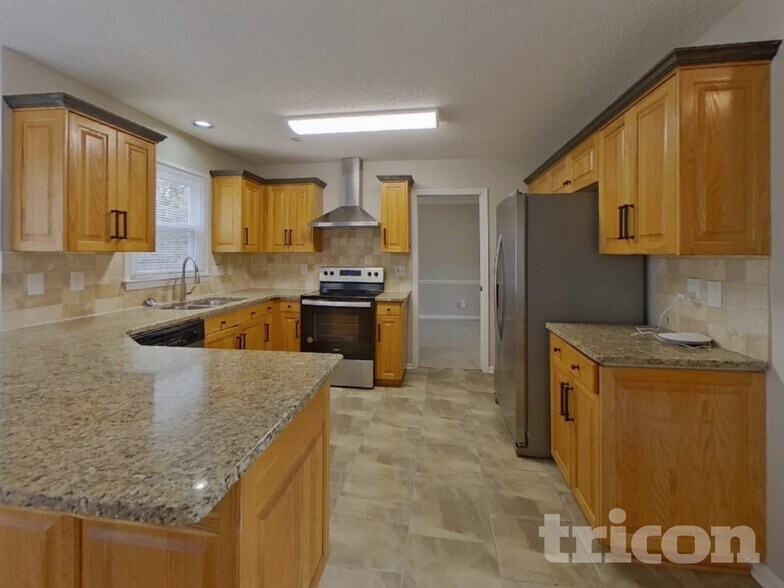 Building Photo - 713 Trailing Rock Dr