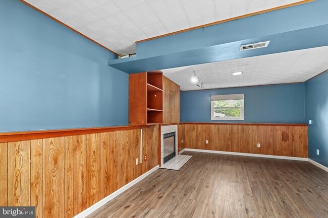 Building Photo - 7 Bertram Blvd