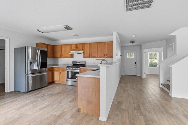 Building Photo - 617 Riverway Ln