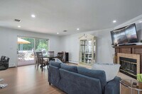 Building Photo - 1 Ginny Ct