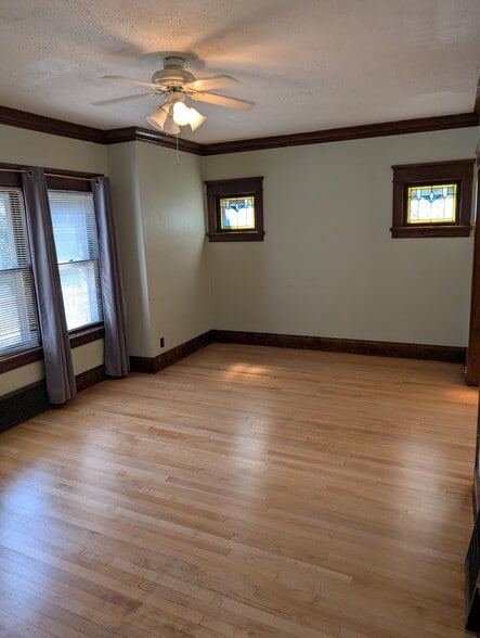 Lr - 2411 N Cramer St