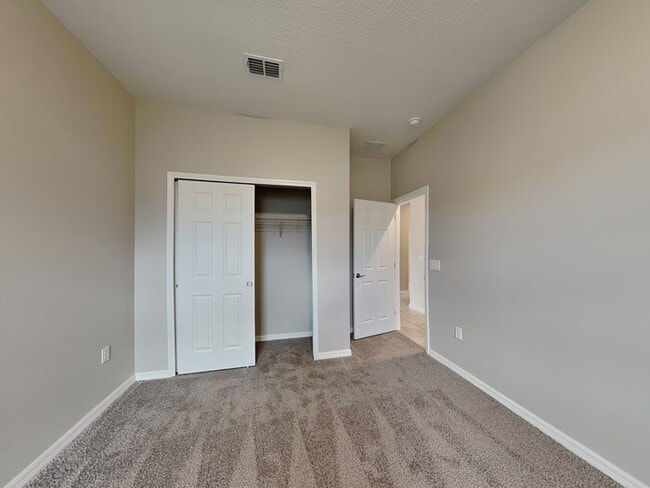 Building Photo - 5605 Camilla St