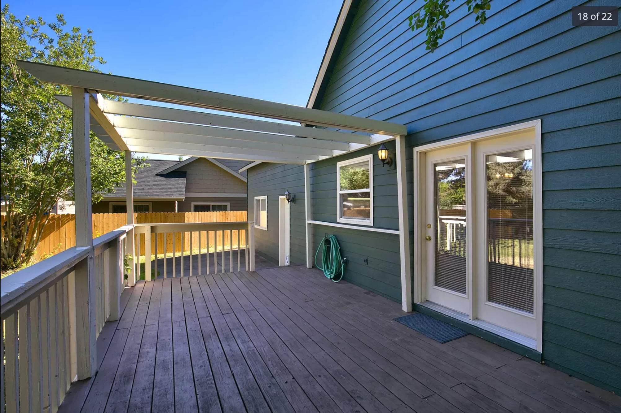 Building Photo - 2275 NE Nuttail Ct