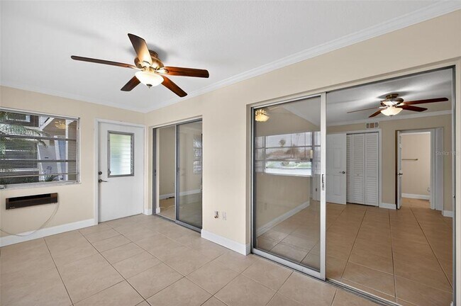 Building Photo - 4758 Jasper Dr