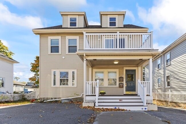 Building Photo - 1004 South St