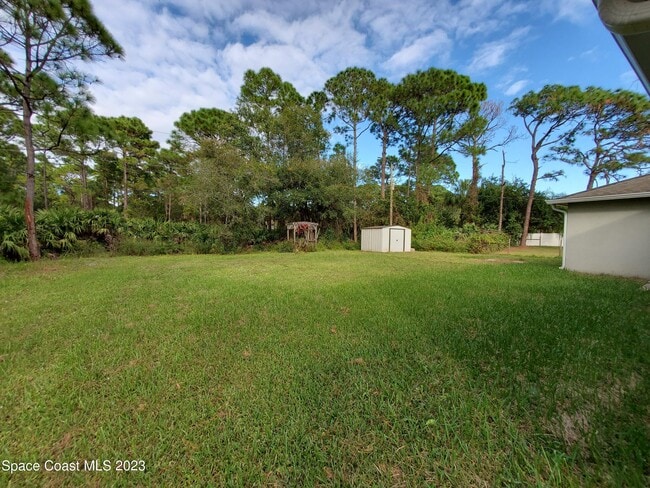 Building Photo - 1579 Wichita Blvd SE